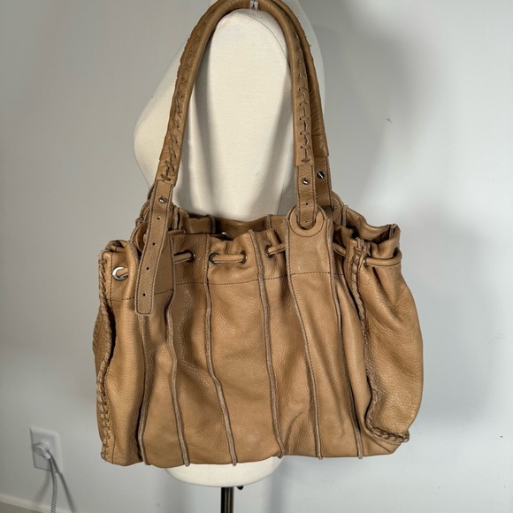 Kenneth Cole New York tan leather hobo shoulder bag - Picture 5 of 10